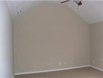 4th image of 105 Briar Patch Dr