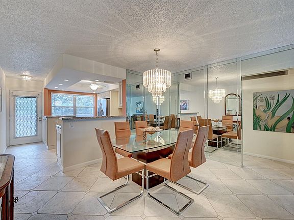2nd image of 2006 Granada Drive #G3