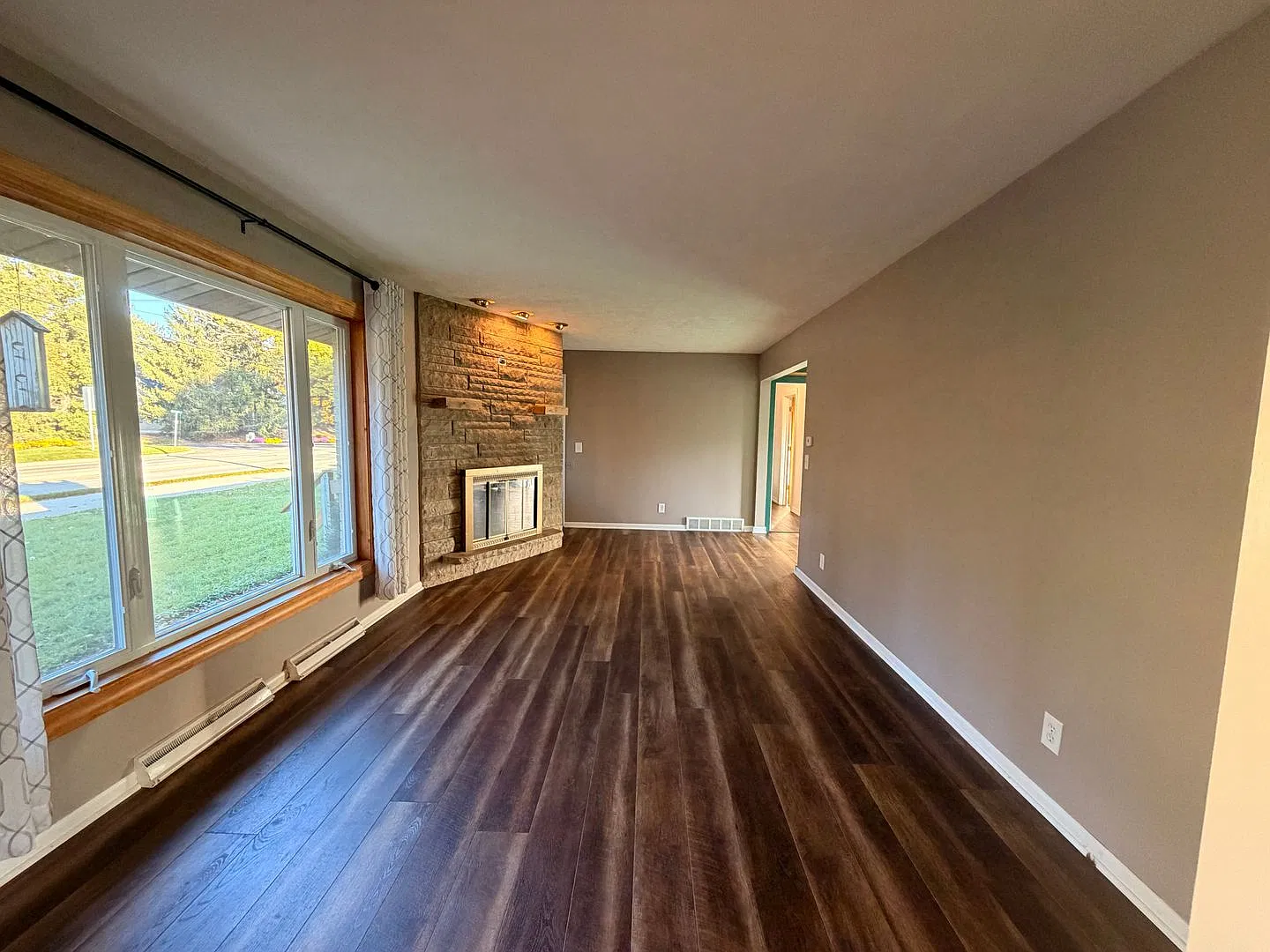 4 Bedroom Ranch - Forest Hills Schools — Photo 4