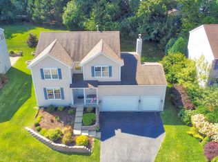 489 Rosewood Dr, Carpentersville, IL
