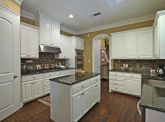 3rd image of 4217 Emerson Ave