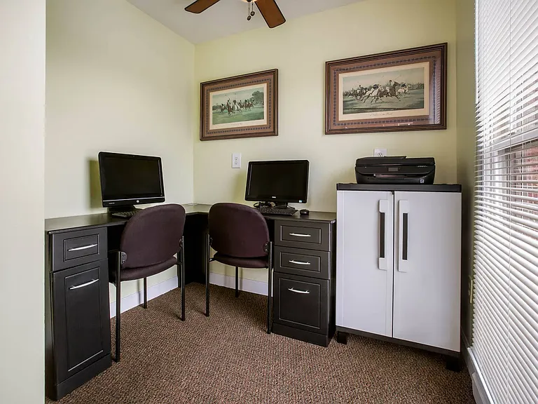 Park Place Apartments — Photo 12