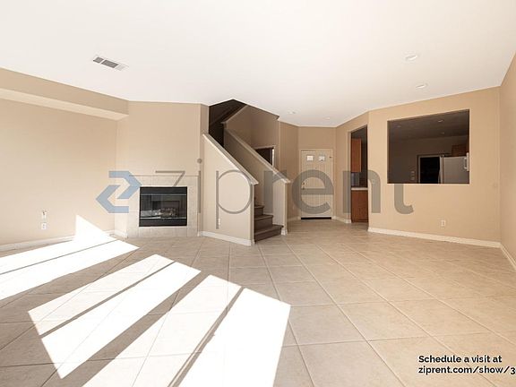 3rd image of 10705 Wexford St Unit 4
