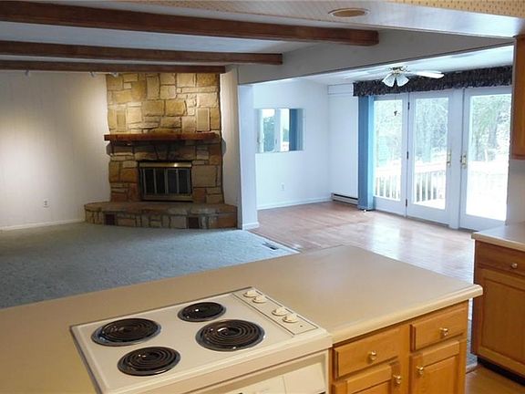 4th image of 113 Sierra Dr