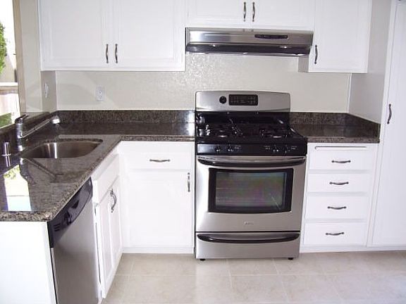 2nd image of 18 Villa Dr
