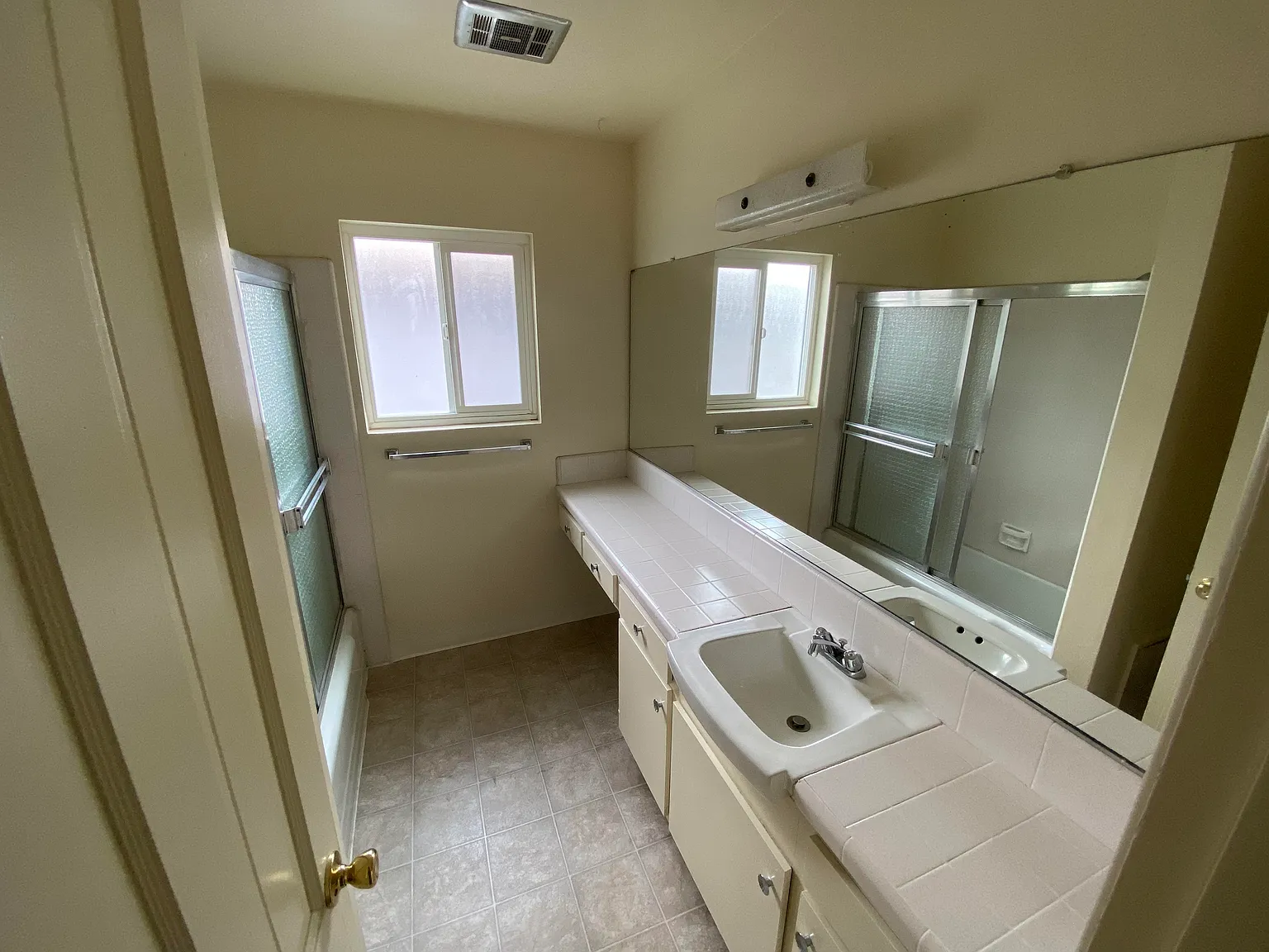 1 bed, 560 sqft, $1,695 — Photo 4