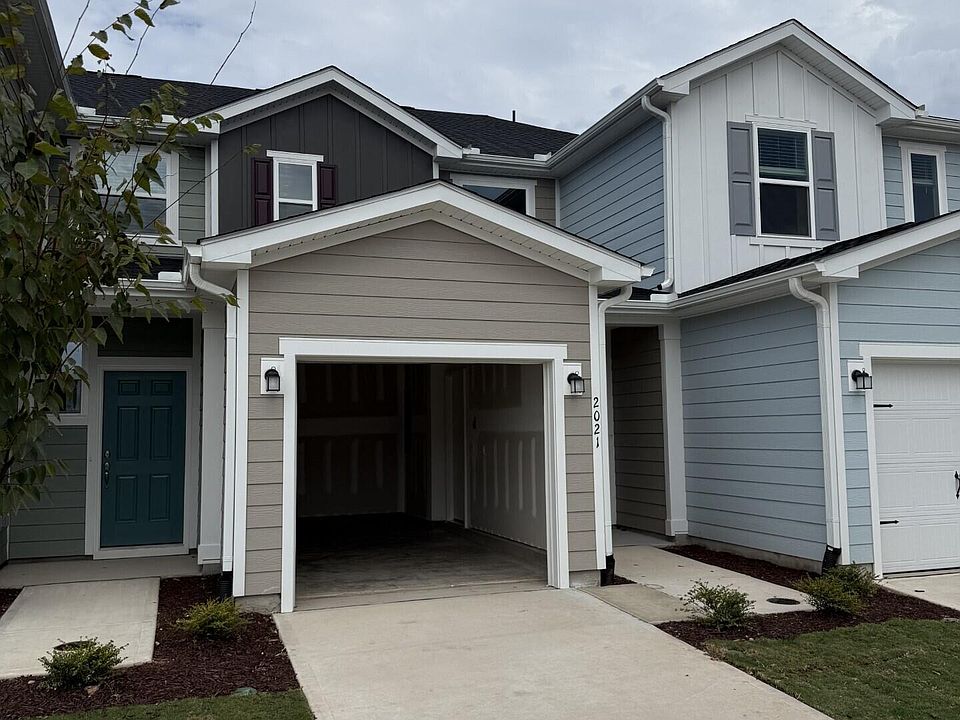 1st image of 2021 Oakdale Dr
