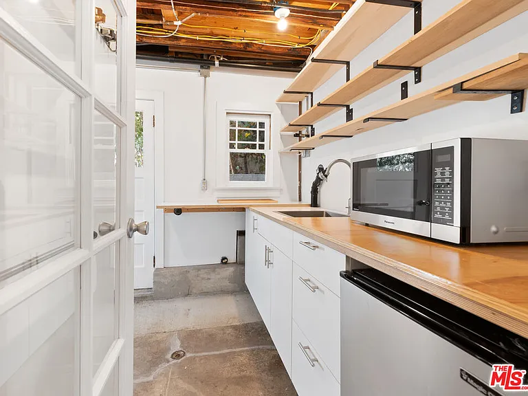 1843 Lucile Ave — Photo 39