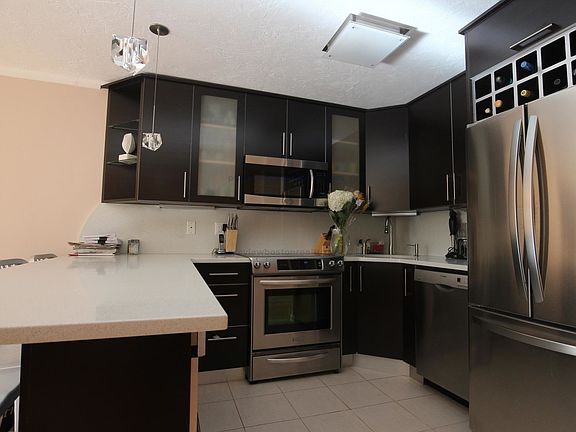 2nd image of 50 Broadlawn Park #Ca506