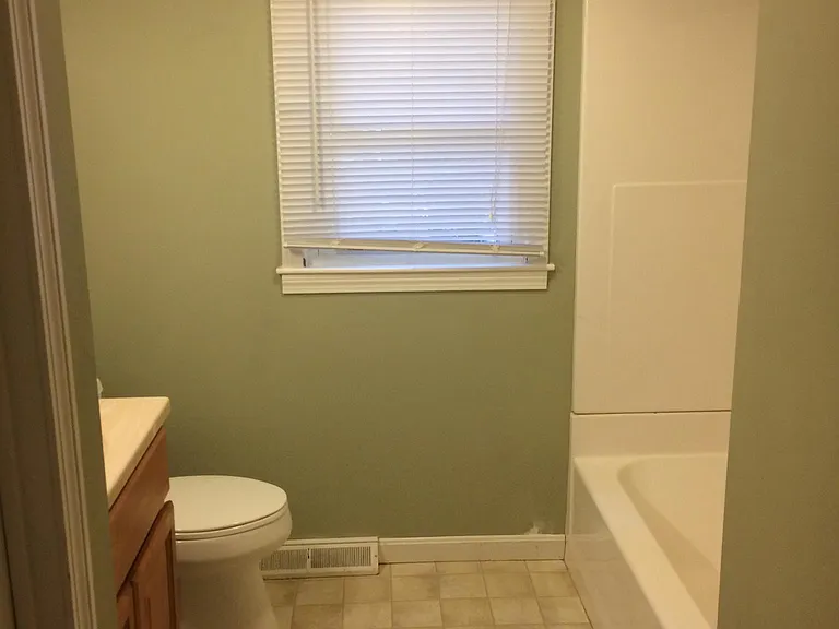 17 Carriage Dr — Photo 6