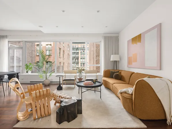 48 Bond Street 4B image 2 of 14
