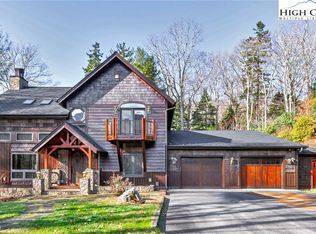 924 Tyneloch Dr, Banner Elk, NC 28604