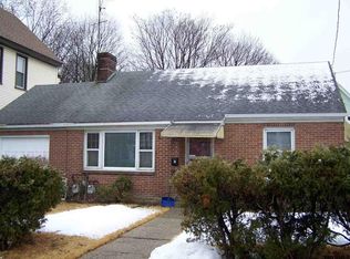 5 Hudson Ave, Green island, NY 12183