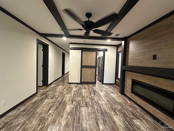 4th image of 9989 Oak Haven Rd