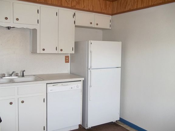 3rd image of 702 N 1st St APT 6