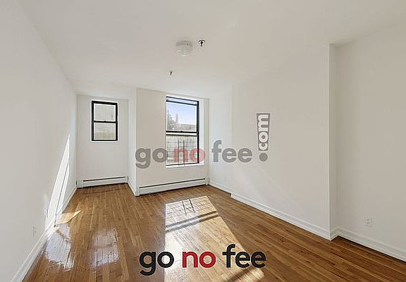 5th image of 2200 Frederick Douglass Blvd APT 1A