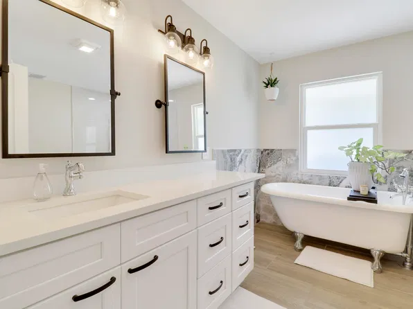 386 NE Ficus Terrace, Jensen Beach, FL 34957
