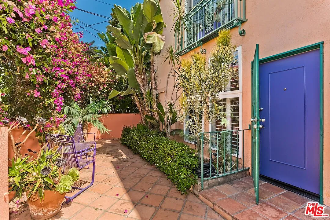 2 bed, 1.5 bath, 1000 sqft, $4,000 — Photo 3