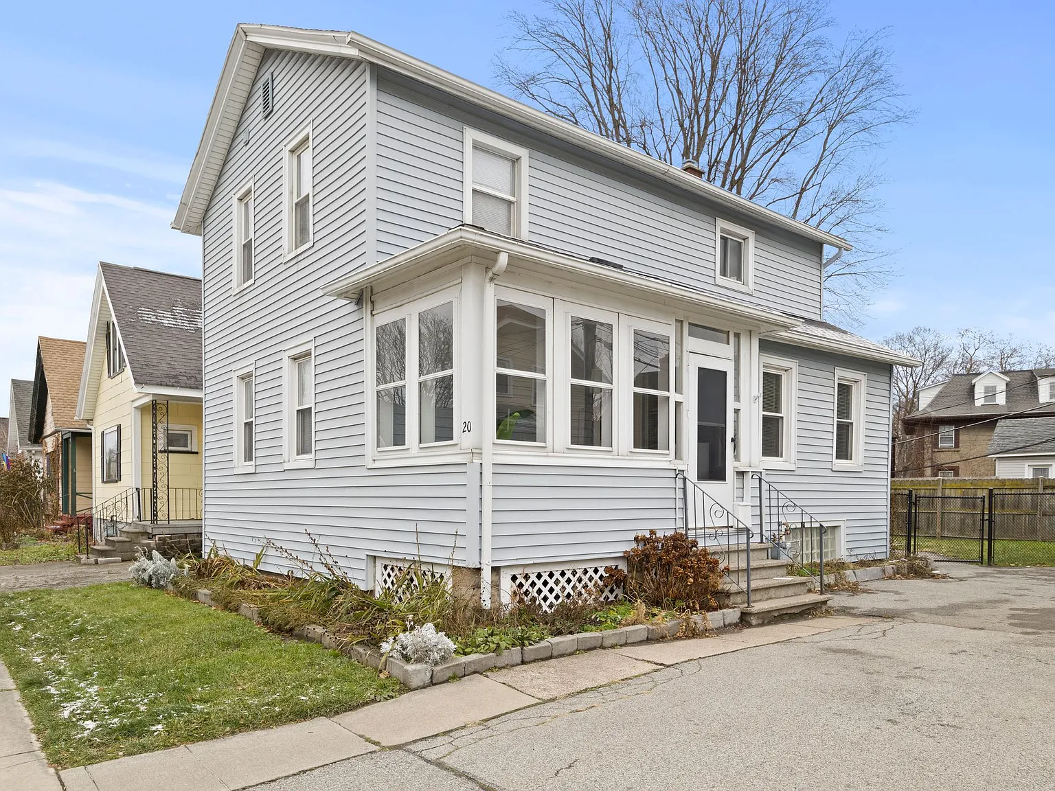 2 bed, 1.5 bath, 1434 sqft, $2,300 — Photo 1