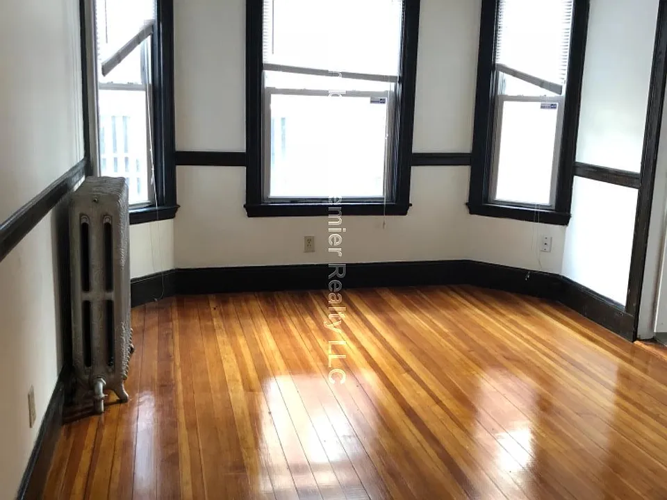 428 Broadway