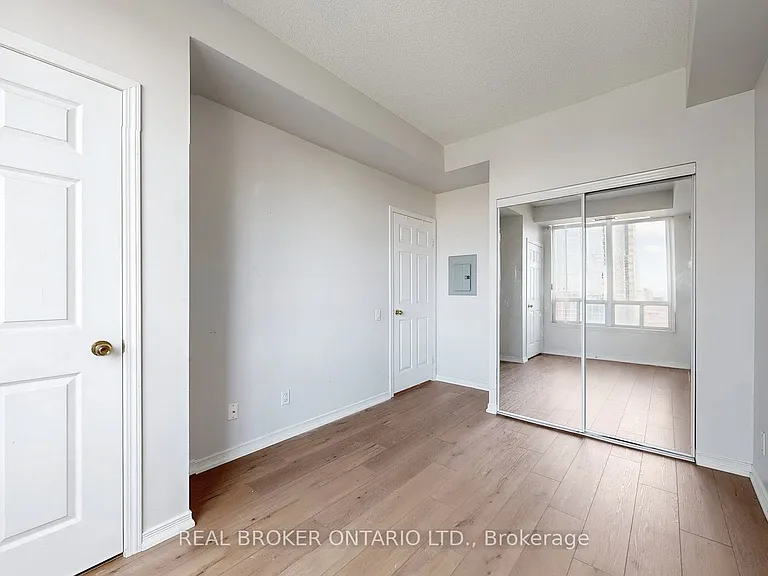 8 Hillcrest Ave #505 — Photo 13