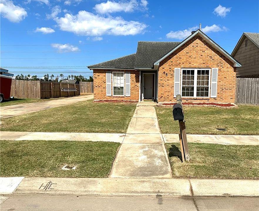 1st image of 45 Sawgrass Dr