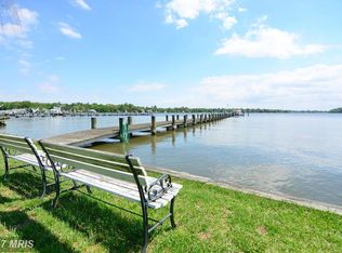 1318 Tar Cove Rd, Pasadena, MD 21122