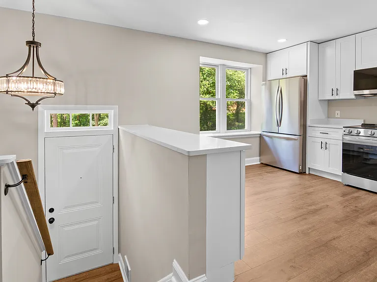 2613 Ebony Rd — Photo 3