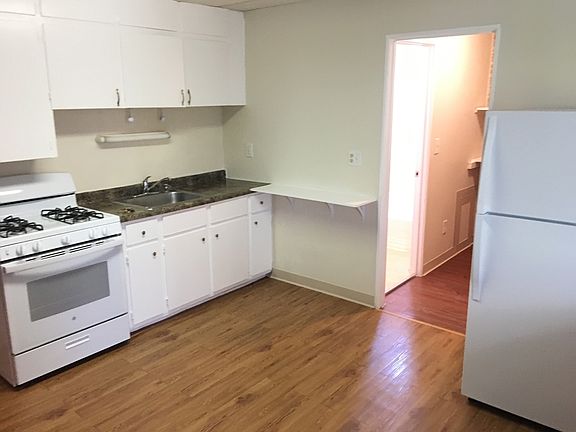 4th image of 661 Yeoman St #U1