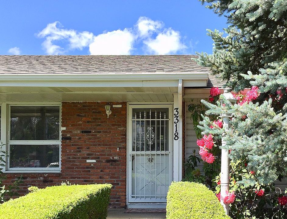 3318 SE Madison