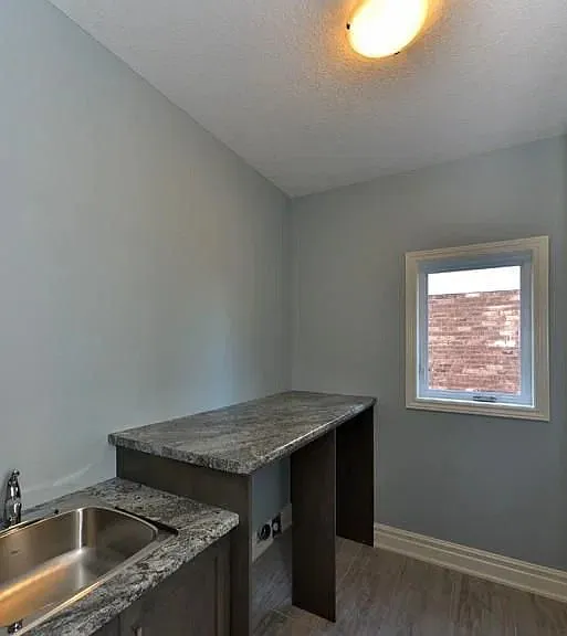 3135 Pincombe Dr — Photo 15