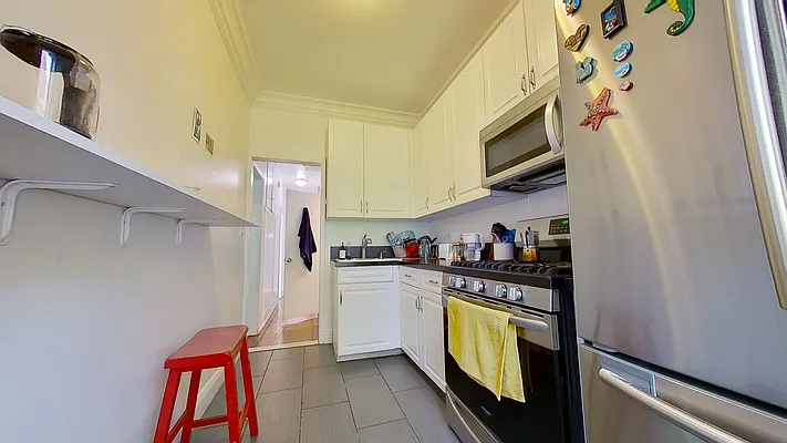 Rented by Compass | media 19