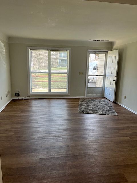 1st image of 14094 Niagara Dr #2