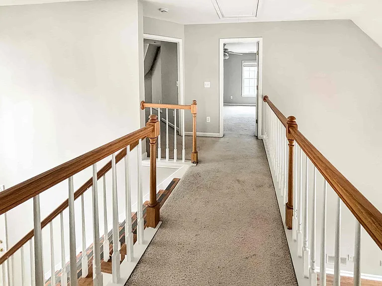 2092 Drogheda Ln — Photo 18