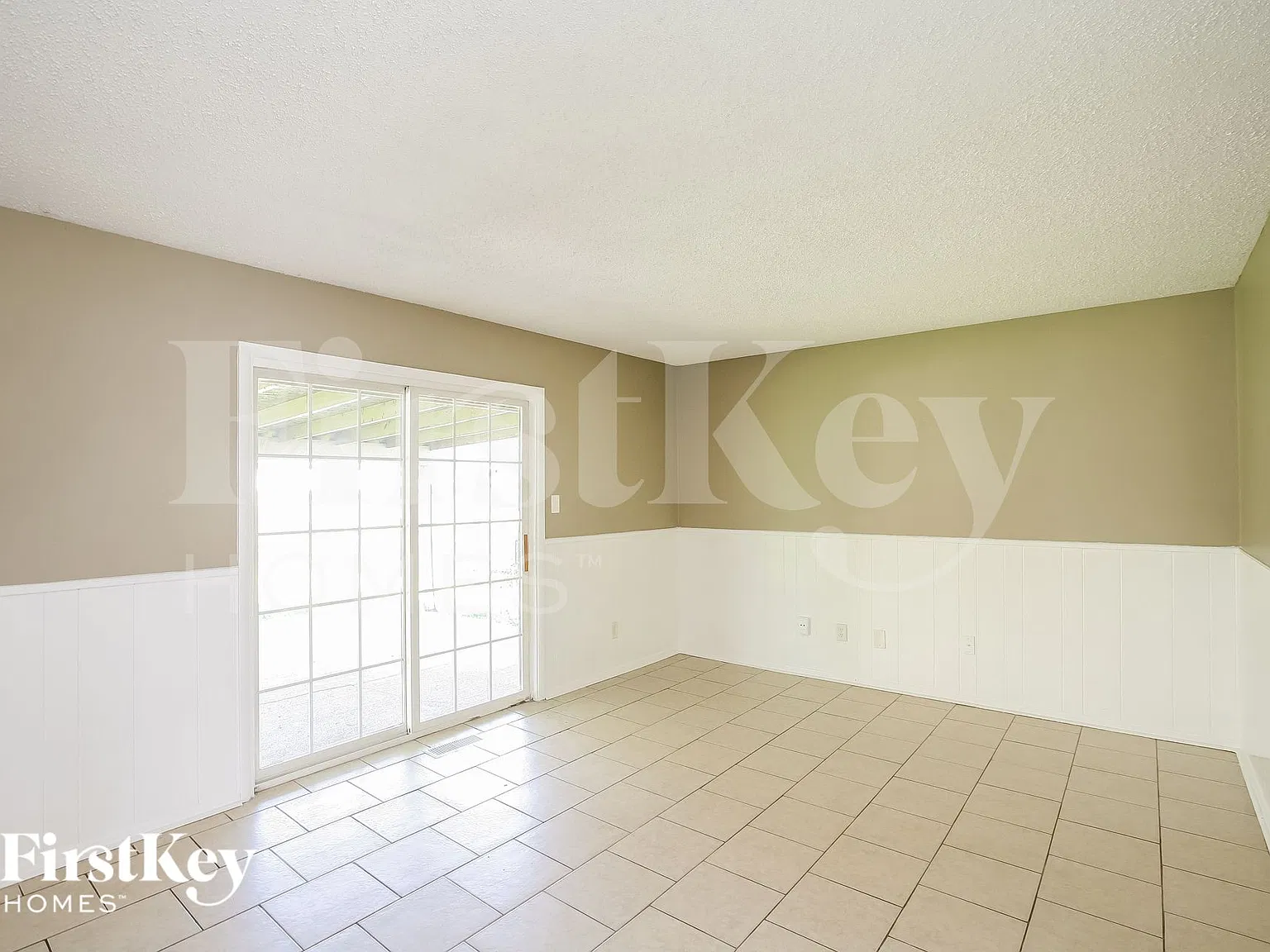 3 bed, 2.0 bath, 1271 sqft, $1,845 — Photo 3