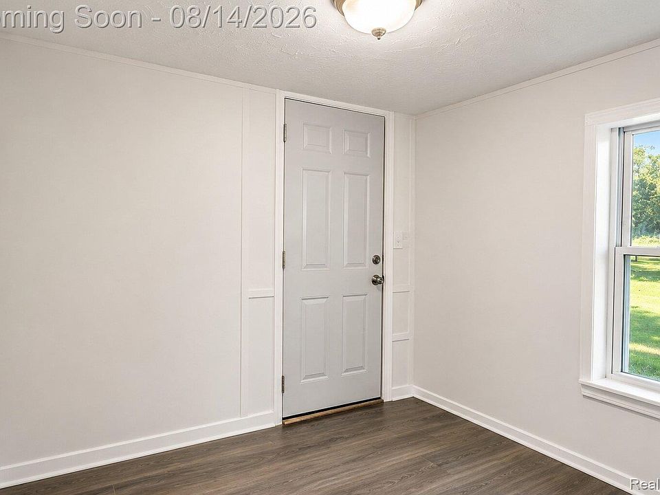 3369 Cleveland St, photo 8