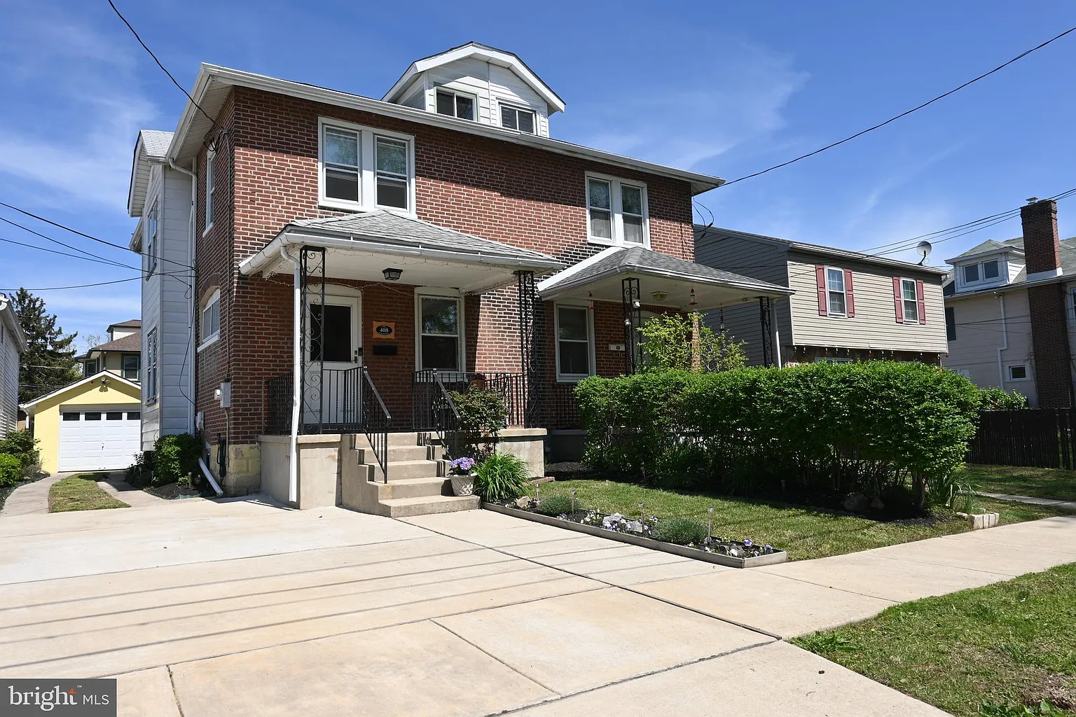 408 Iroquois St photo 1
