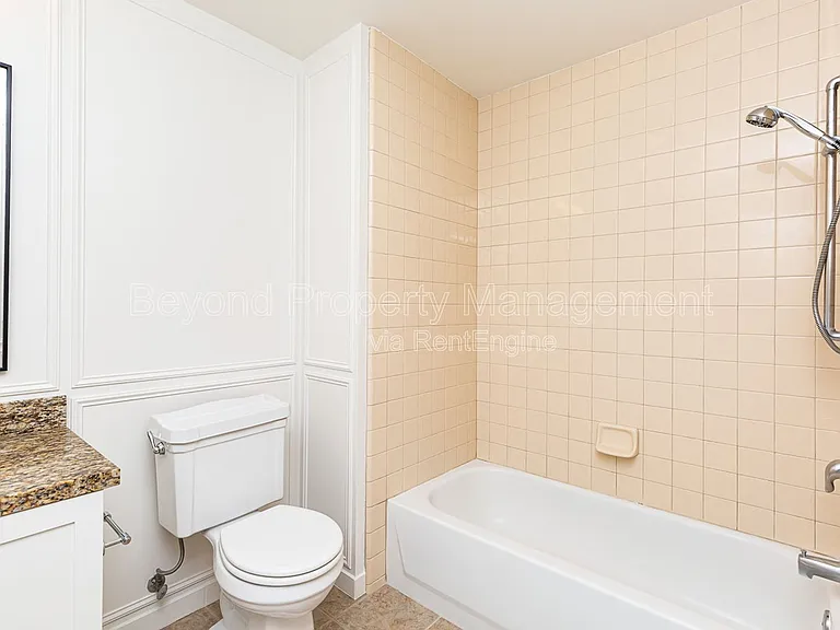 253 10th Ave #525 — Photo 24