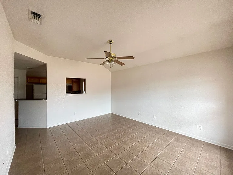 3206 Dannen Court — Photo 2