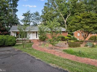 2608 Sigmona St, Falls Church, VA 22046