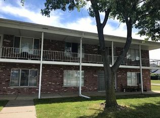 33306 Harper Ave, St Clr Shores, MI 48082