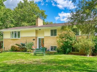 6821 Farley Rd, Pinckney, MI 48169