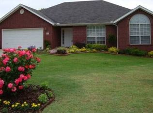 2670 E Tulip Ct, Fayetteville, AR 72701