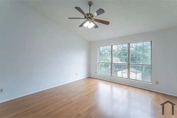 2500 Country Creek Ln — Photo 5
