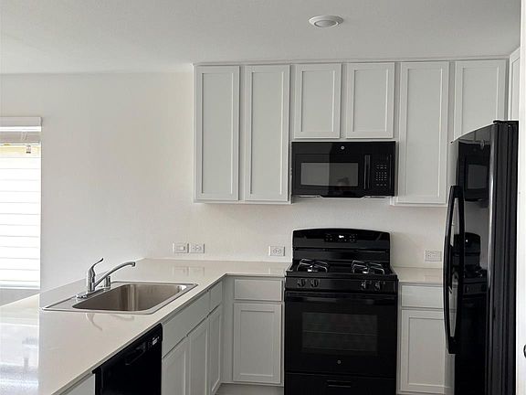 4th image of 13535 Willow Fir Dr