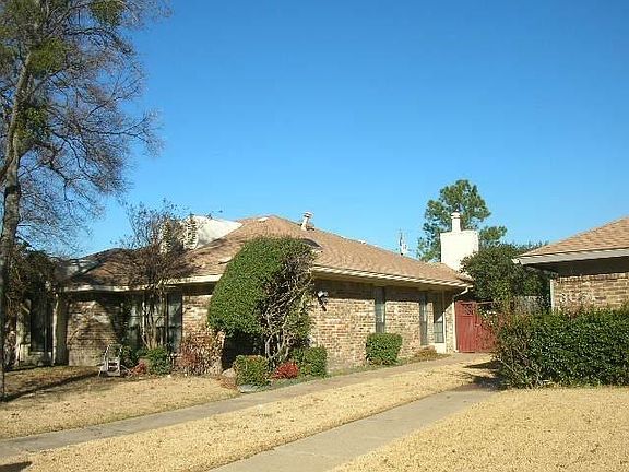 3rd image of 3049 Westforest Dr