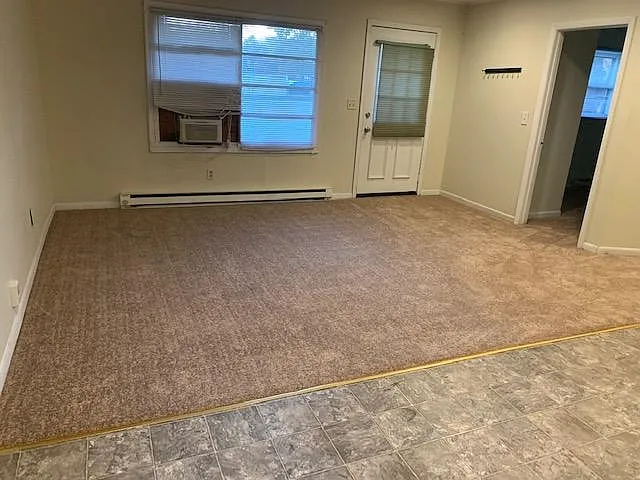 34W940 S James Dr photo 1