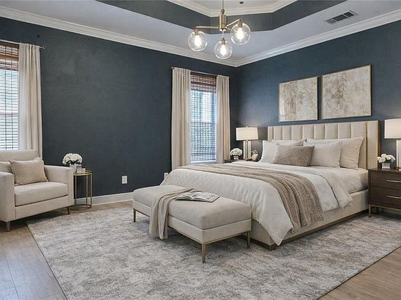 4th image of 5011 Blue Ash Dr