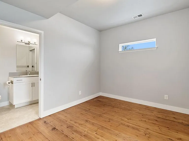 4070 Sveta Ln — Photo 11