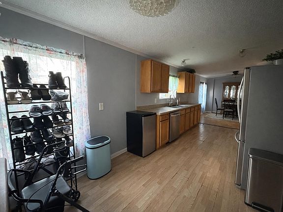 3rd image of 6 Macintosh Rd